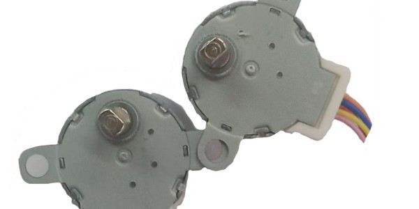 網紅家居小電器擺風電機 使用24BYJ48電機